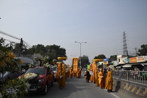 Lễ Tưởng Niệm và Cung Thỉnh Kim Quan Của Cố Ni Trưởng TN Huệ Giác về Tổ Đình Linh Sơn, Núi Dinh